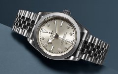 帝舵手表表壳有划痕怎么处理